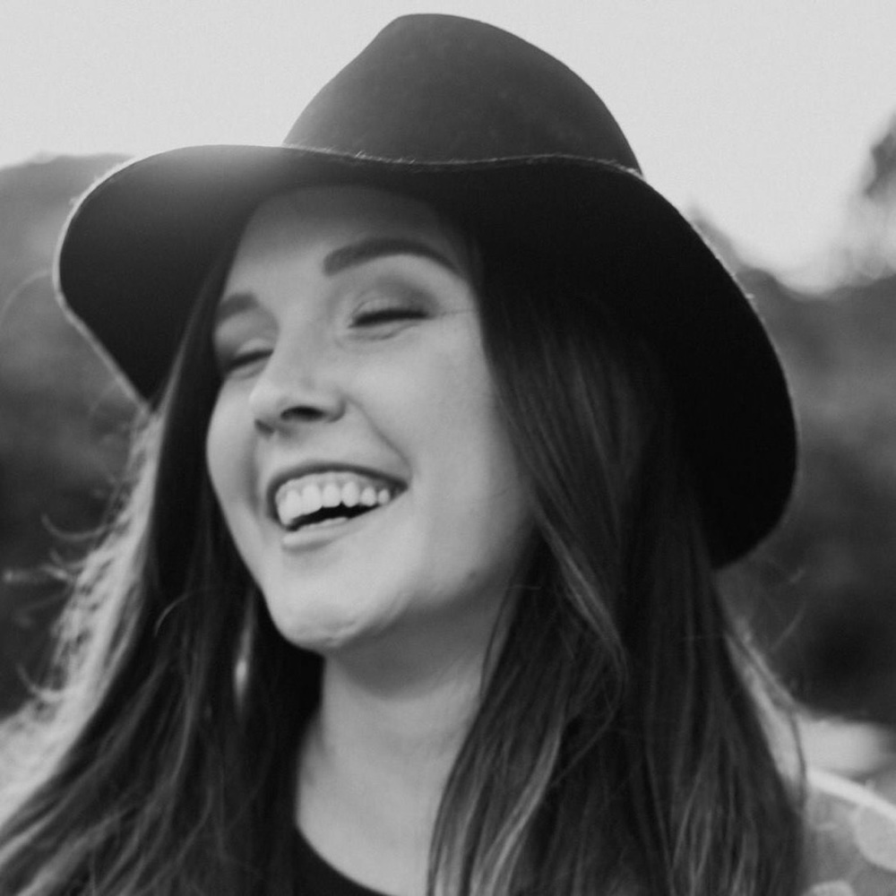 Meet your Posher, Cara